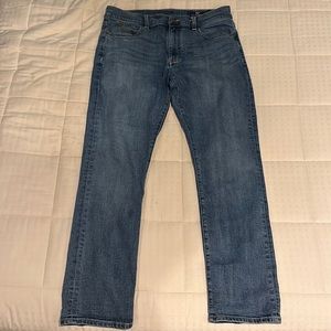 Vineyard vine jeans